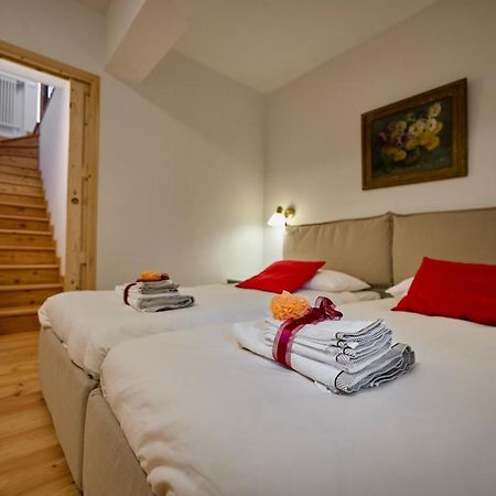 Casa Al Sole Apt 1 Pinzolo Exterior photo